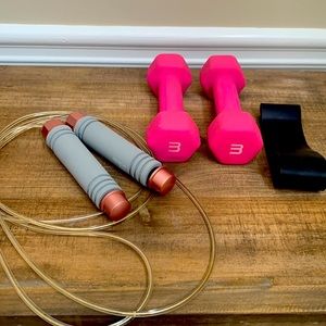 Workout combo set with stretch band, weights and jump rope!